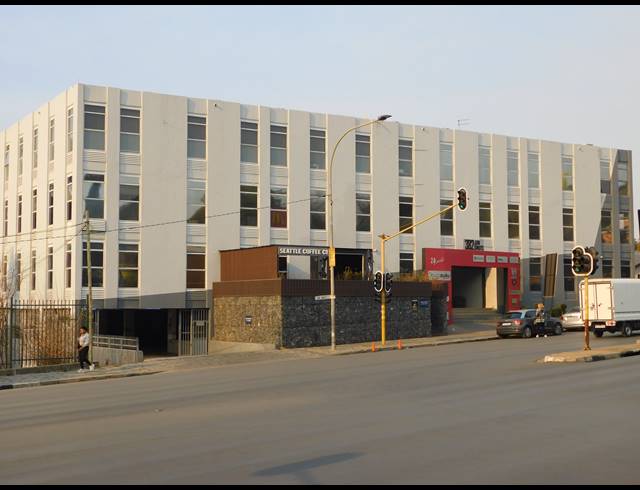 873M² OFFICE TO LET IN CRAIGHALL
